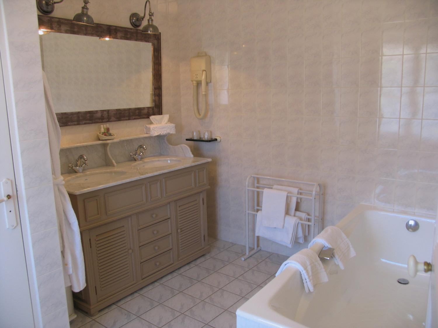 Hotel Villa Reine Hortense Dinard Eksteriør billede