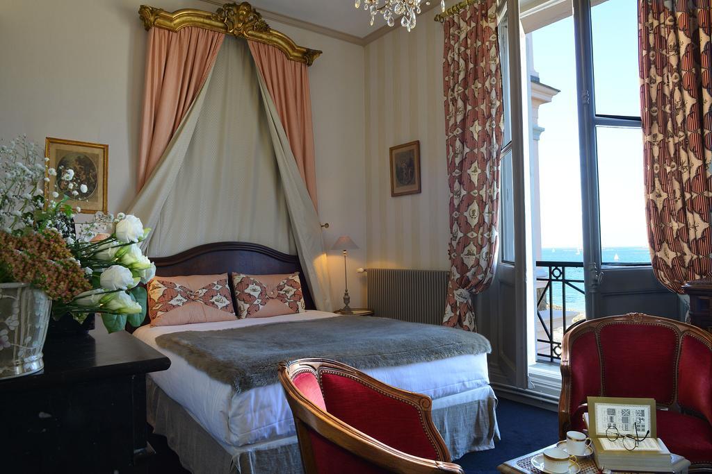 Hotel Villa Reine Hortense Dinard Eksteriør billede